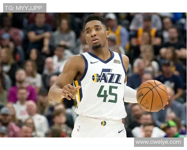 多诺万米切尔引领球队崛起展现超凡篮球才华与领导力