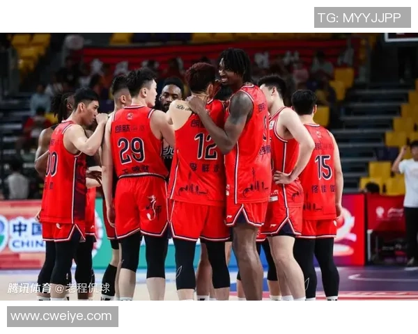 广州男篮与奇才精彩对决回顾赛场瞬间与球员表现分析