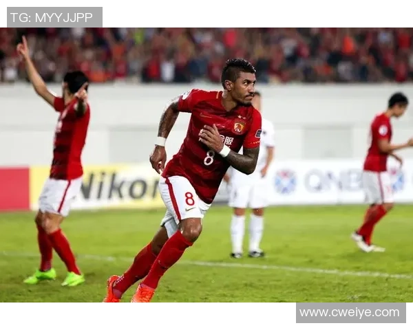 恒大与巴萨激战正酣比分揭晓引发球迷热议与期待