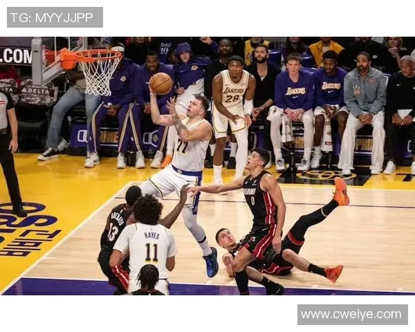 湖人对阵热火精彩回放全程回顾与分析尽在这里