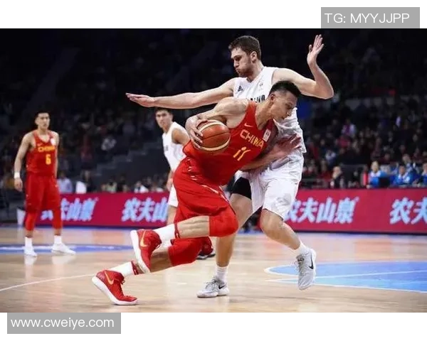 中国红队篮球迎战新西兰队全力争胜展现实力与团队精神