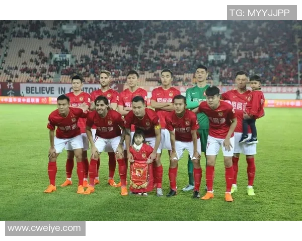 亚泰与恒大历史交锋回顾及战绩分析揭示双方对决的精彩瞬间