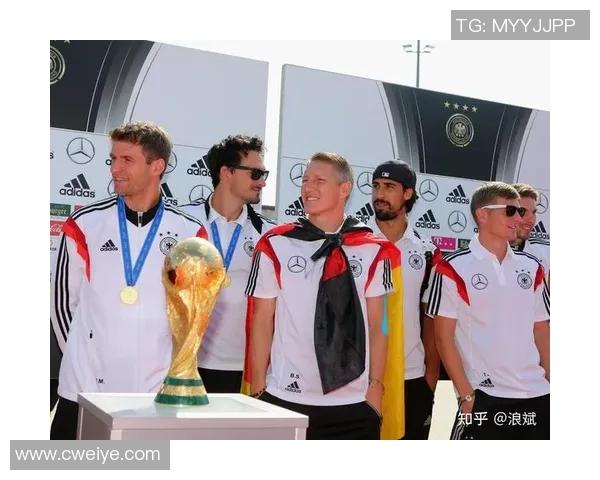 格雷茨卡的足球之路：从少年梦想到职业生涯的辉煌成就