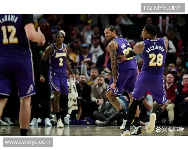 2016年湖人与马刺的经典对决回顾及赛季精彩瞬间分析 2016年湖人与马刺的经典对决回顾及赛季精彩瞬间分析