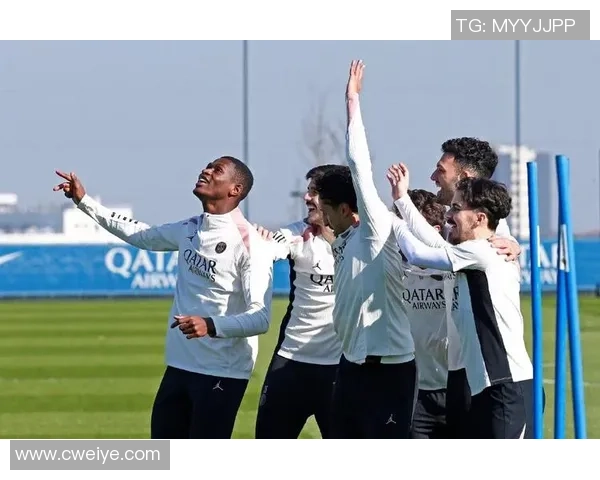 利物浦与巴黎圣日耳曼首发阵容分析及比赛前瞻