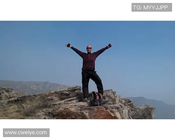 极限运动战术解析:上海极限运动队中路突破的创新与实践MBA 极限运动战术解析:上海极限运动队中路突破的创新与实践MBA