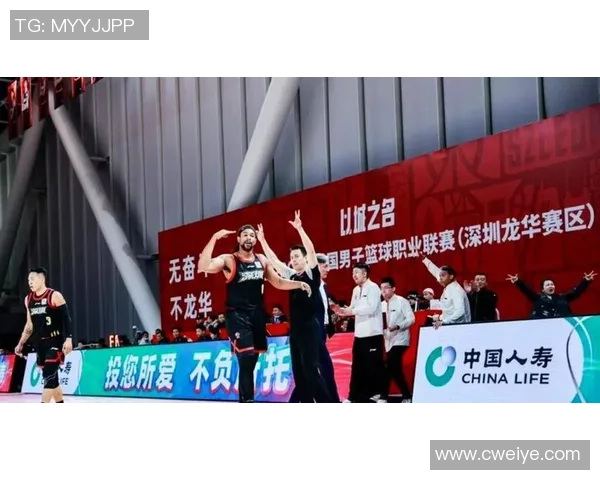 深圳篮球队加速转型探索新战术引发热议与关注