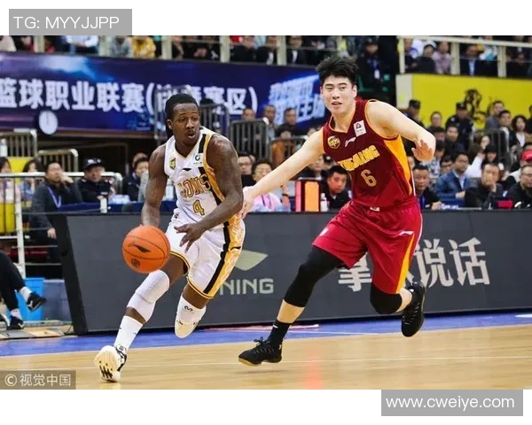 重庆篮球队近期状态分析与未来发展趋势探讨