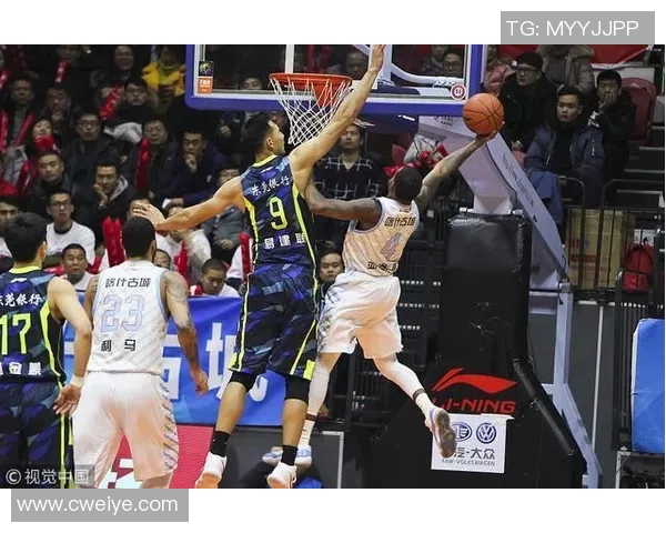 武汉篮球队近期状态分析与未来发展展望探讨