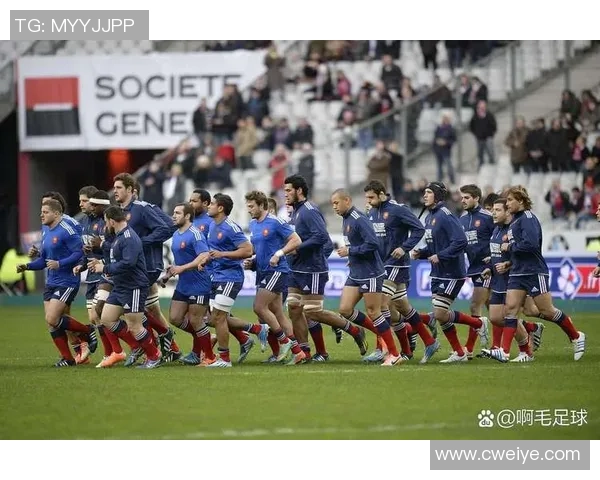 广州足球队的默契配合与战术分析探讨之路